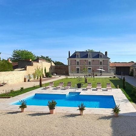 La Galuche Bed and Breakfast Angliers  Buitenkant foto
