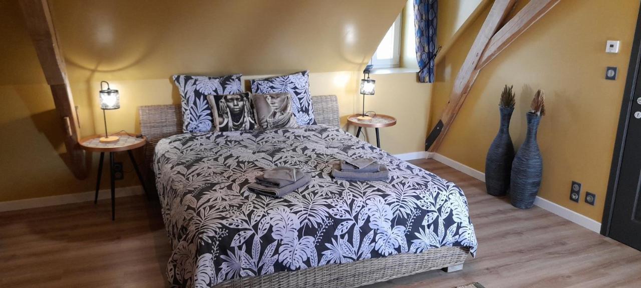 La Galuche Bed and Breakfast Angliers  Buitenkant foto