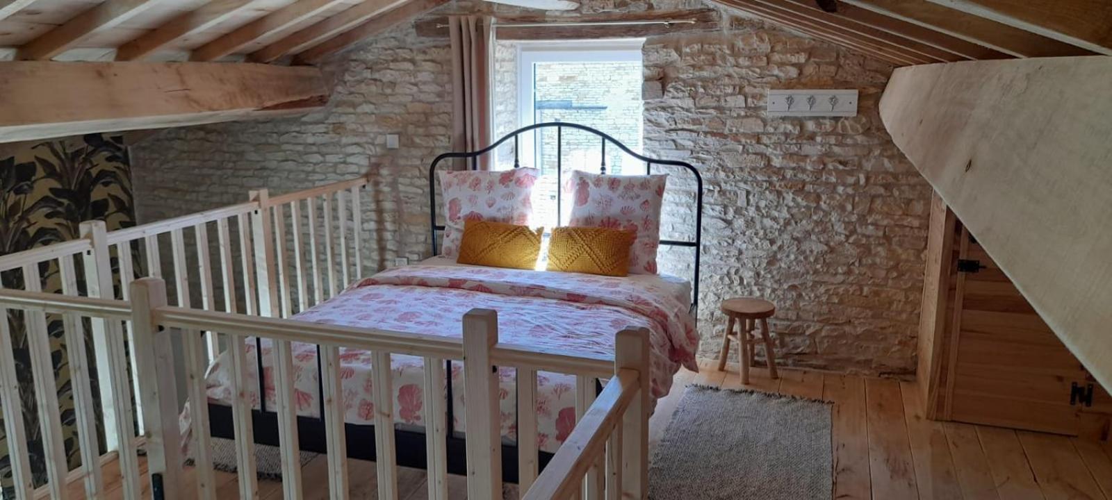 La Galuche Bed and Breakfast Angliers  Buitenkant foto