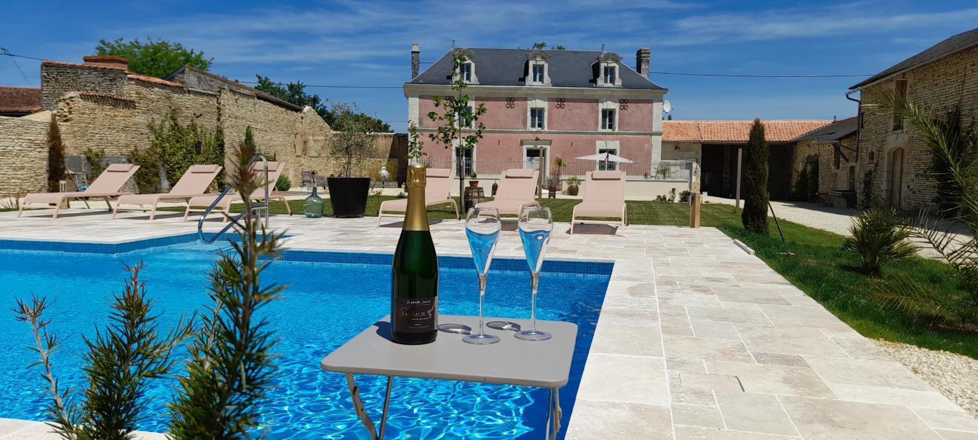 La Galuche Bed and Breakfast Angliers  Buitenkant foto